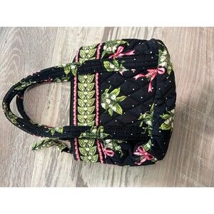 Vera Bradley Wristlet Pouch Bag floral Print like new with zipper makeup tote